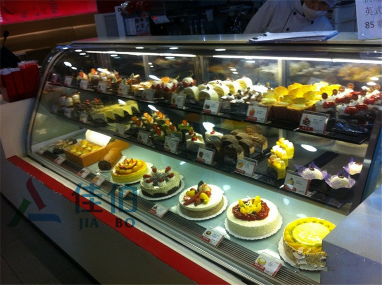 弧形蛋糕柜圖片