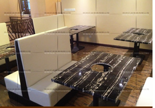 鄭州咖啡廳復(fù)古實木餐桌椅組合沙發(fā)圖片