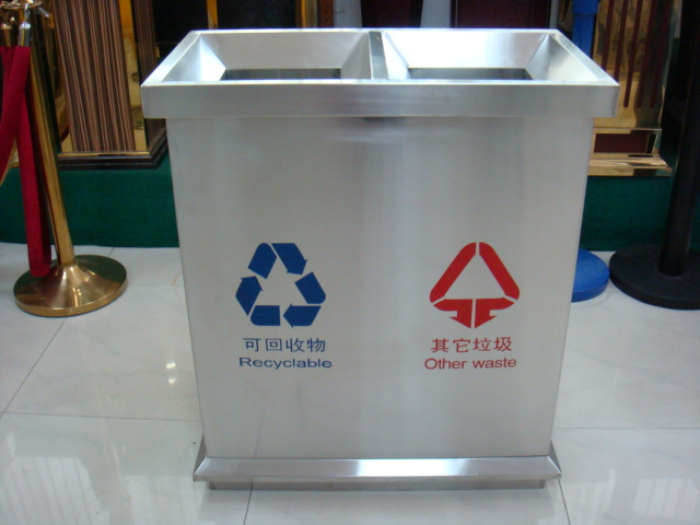 金屬垃圾桶批發(fā)圖片
