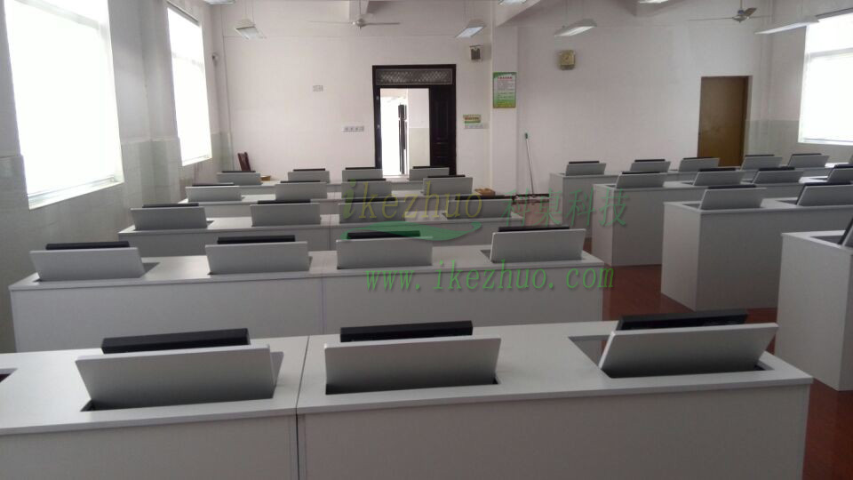 翻轉(zhuǎn)電腦桌圖片/翻轉(zhuǎn)電腦桌樣板圖 (3)