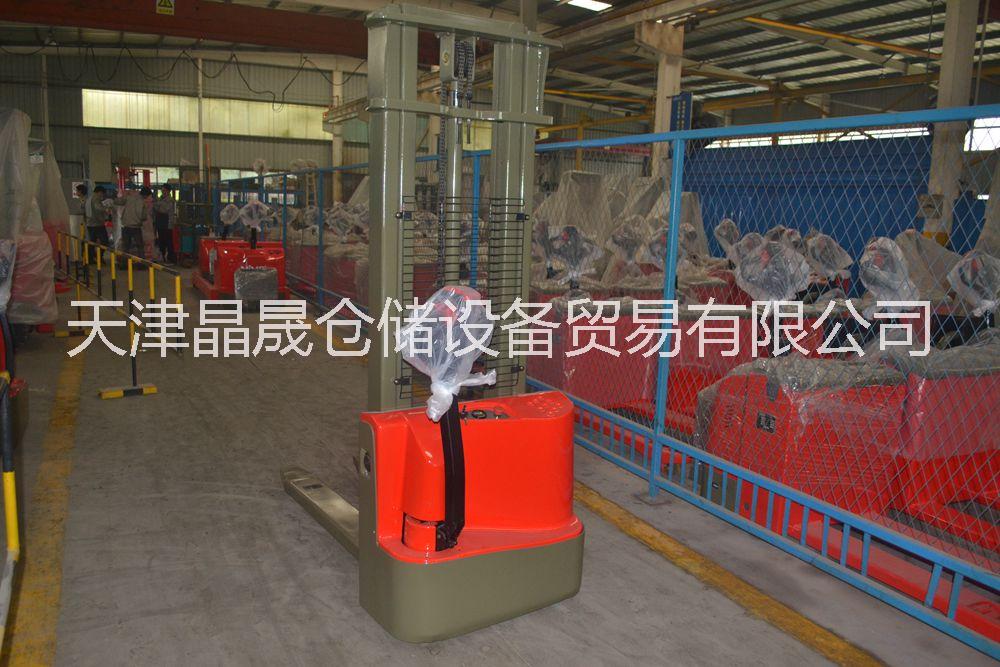 電動(dòng)堆高車圖片/電動(dòng)堆高車樣板圖 (3)