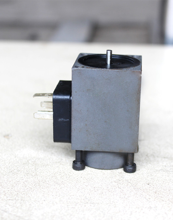 柳工CLG507攤鋪機比例電磁鐵質量有保障