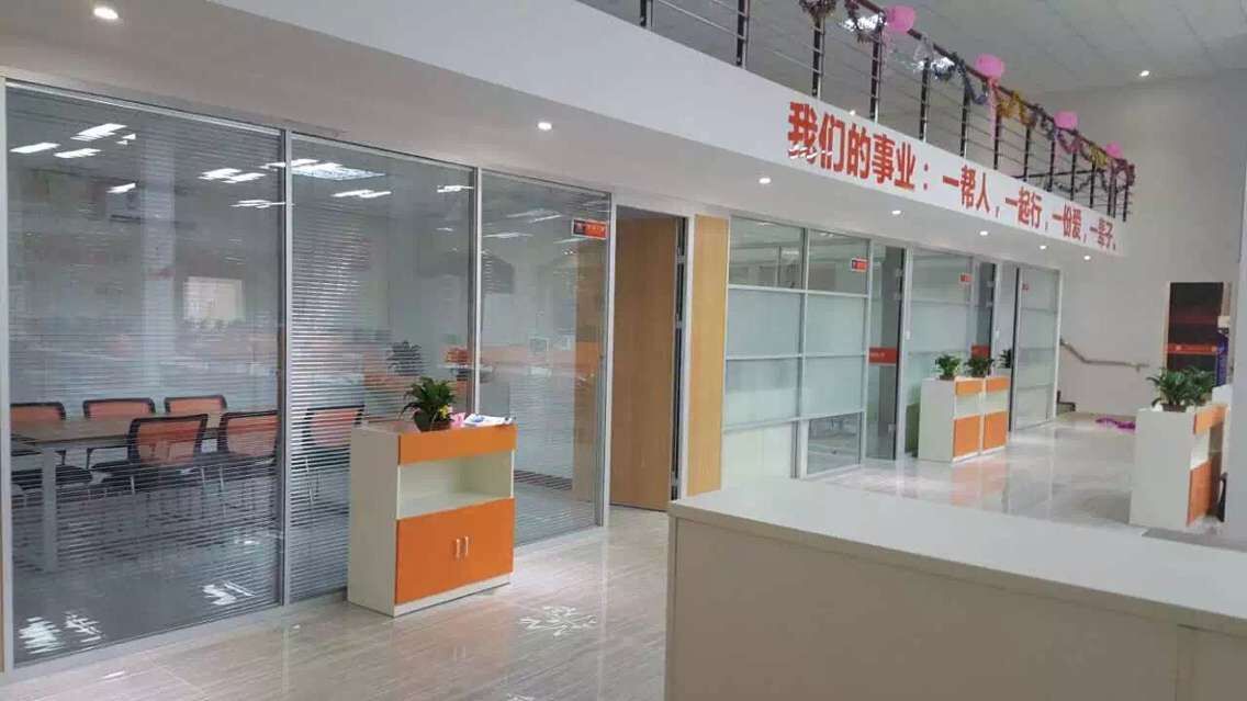 欽州玻璃隔斷圖片/欽州玻璃隔斷樣板圖 (1)