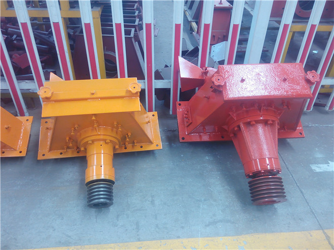 山東吊鉤拋丸機(jī)/臨朐拋丸機(jī)廠家圖片