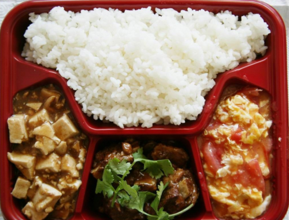 供應(yīng)特色盒飯專業(yè)培訓(xùn)，特色盒飯專業(yè)培訓(xùn)中心，特色盒飯專業(yè)培訓(xùn)學(xué)校