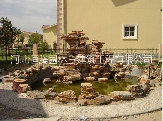 張家口沽源縣千層石假山斧劈石假山太湖石假山批發(fā)哪家專業(yè)還是恒騰園林古建公司