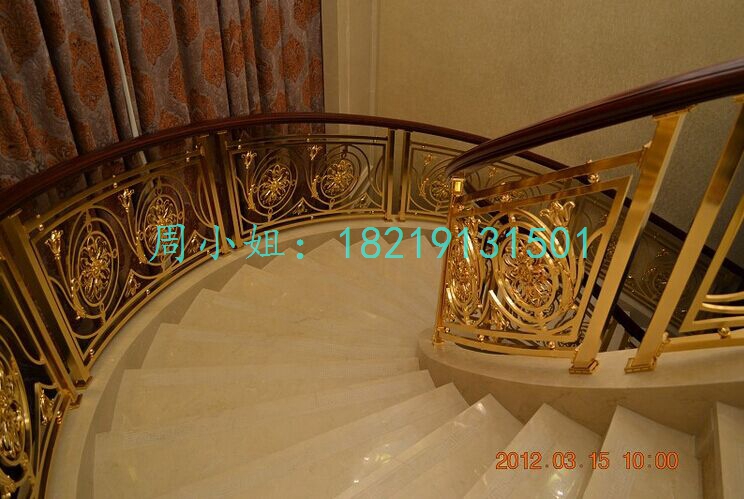 供應(yīng)山東會(huì)所訂做水鍍K金護(hù)欄鋁藝護(hù)欄