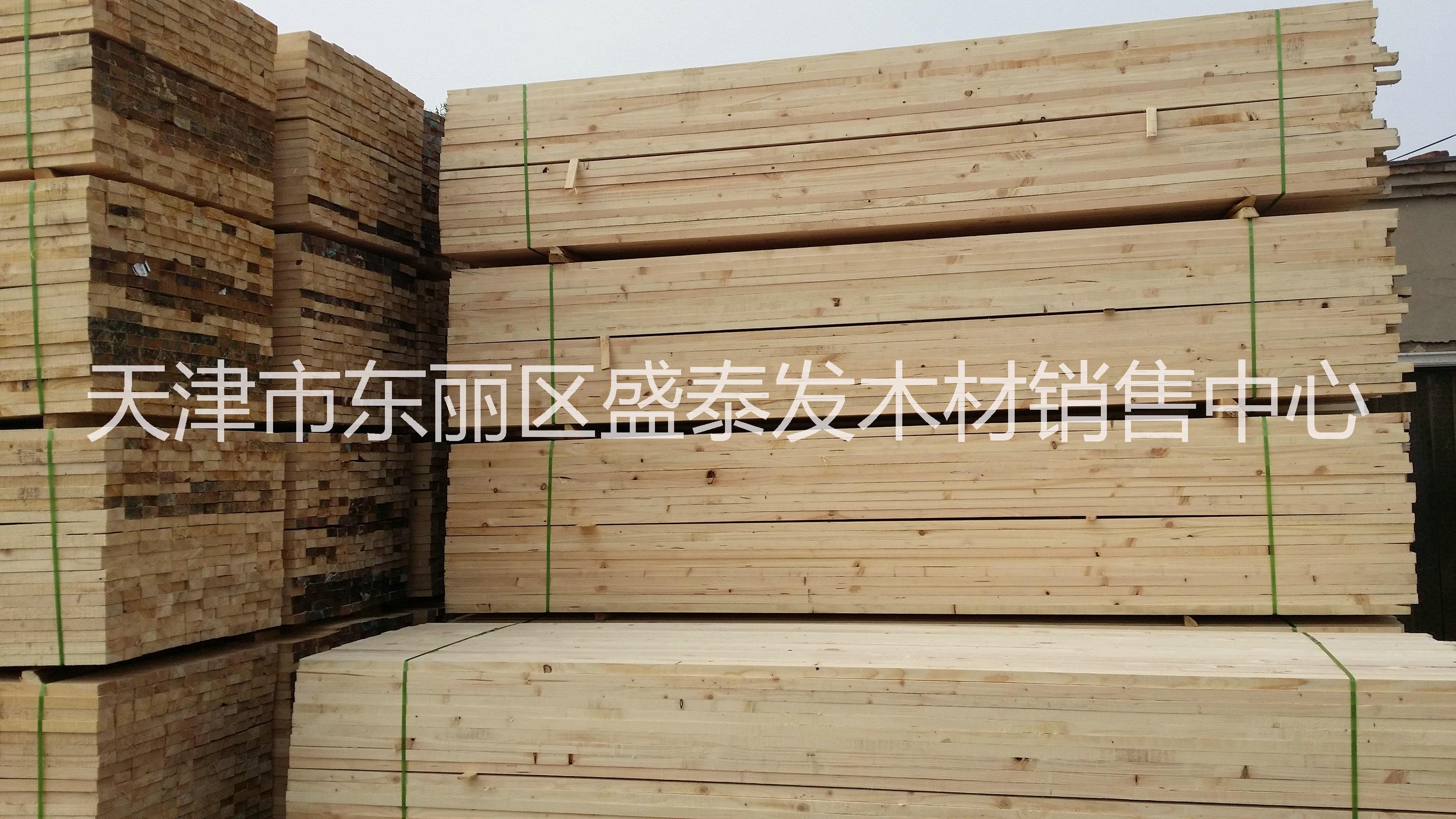 供應(yīng)用于工地使用的建筑木方，拋光木材