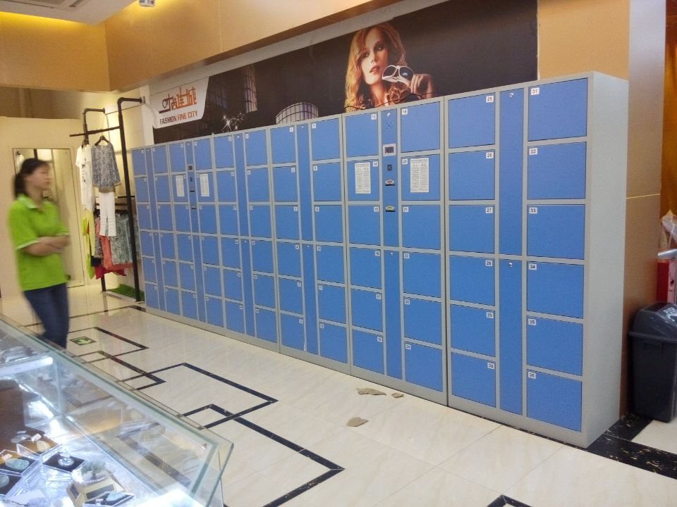 真正的廠家直銷 供應(yīng)超市條碼寄存柜 條碼存包柜，電子存包柜，密碼寄存柜，商場寄存柜，投幣寄存柜，指紋寄存柜，條碼小票柜