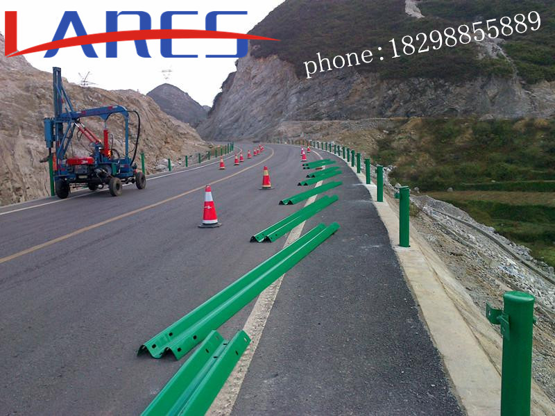 高速公路護(hù)欄板圖片/高速公路護(hù)欄板樣板圖 (2)