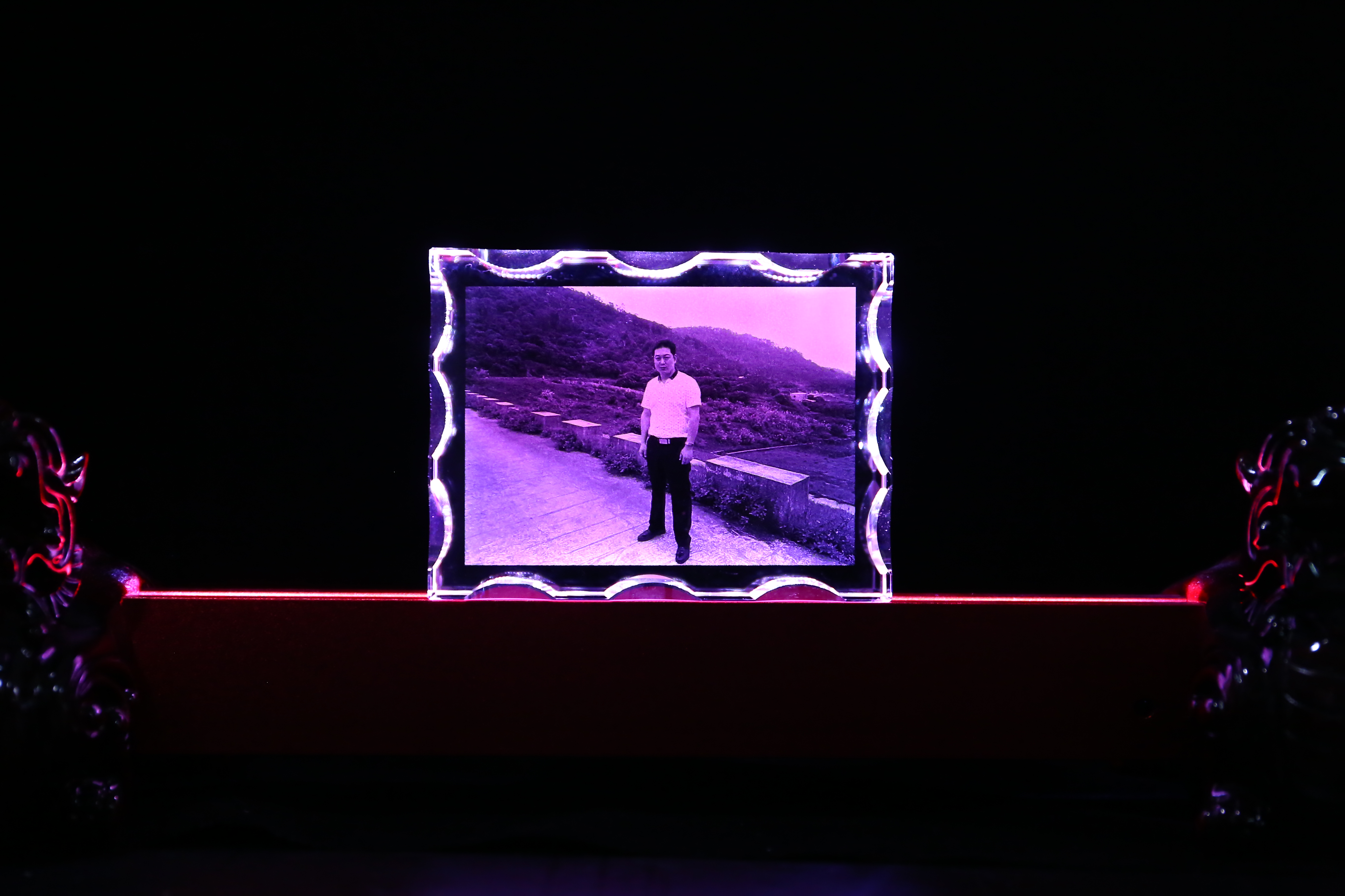 水晶玻璃亞克力激光內(nèi)雕加工定制圖片/水晶玻璃亞克力激光內(nèi)雕加工定制樣板圖 (3)