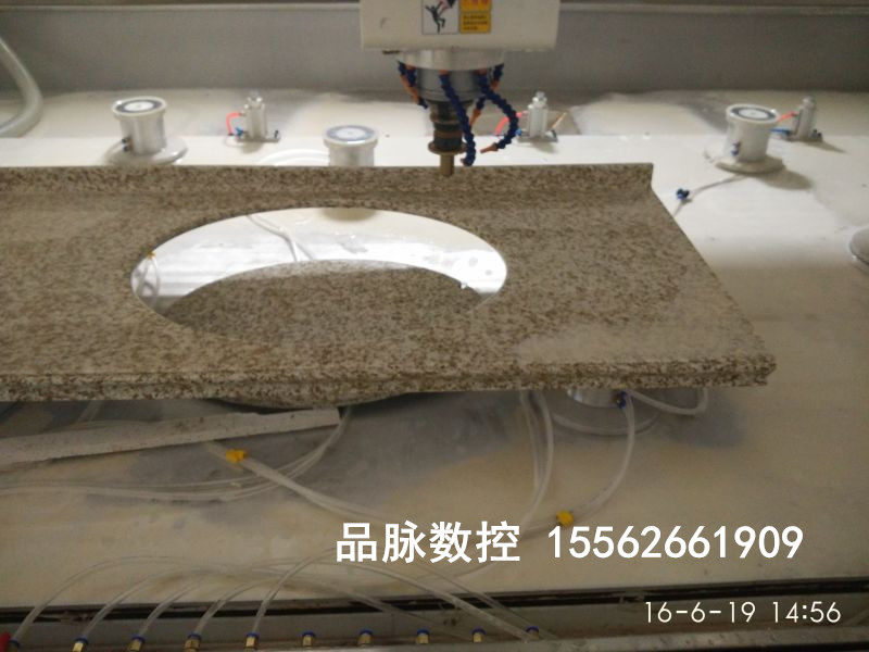 山東石英石臺面加工中心-基地圖片