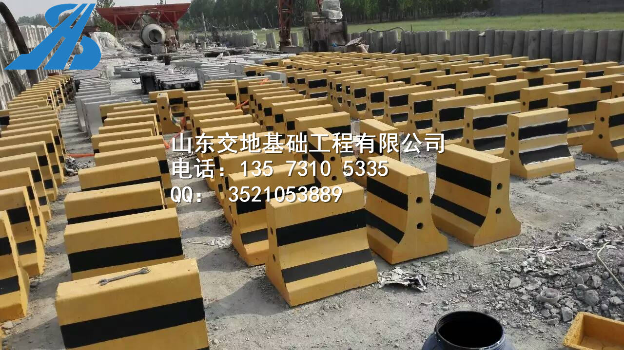 水泥防撞墩圖片/水泥防撞墩樣板圖 (1)