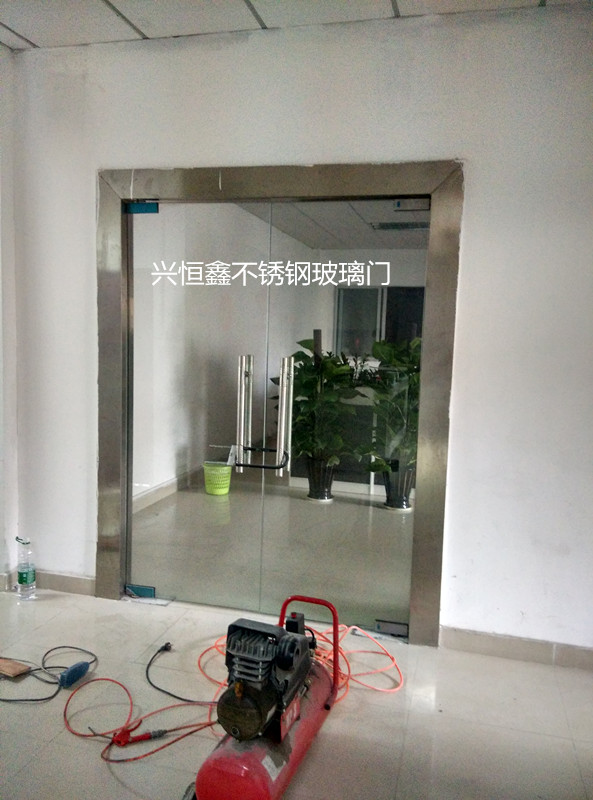 深圳玻璃門地彈簧玻璃門電動玻璃門考勤刷卡安裝及維修