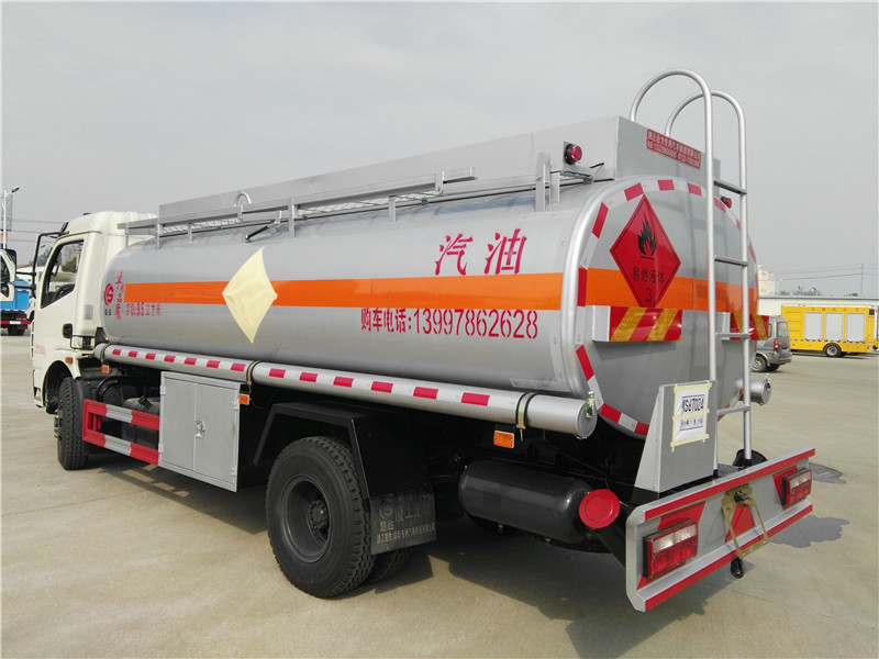 東風多利卡油罐車圖片