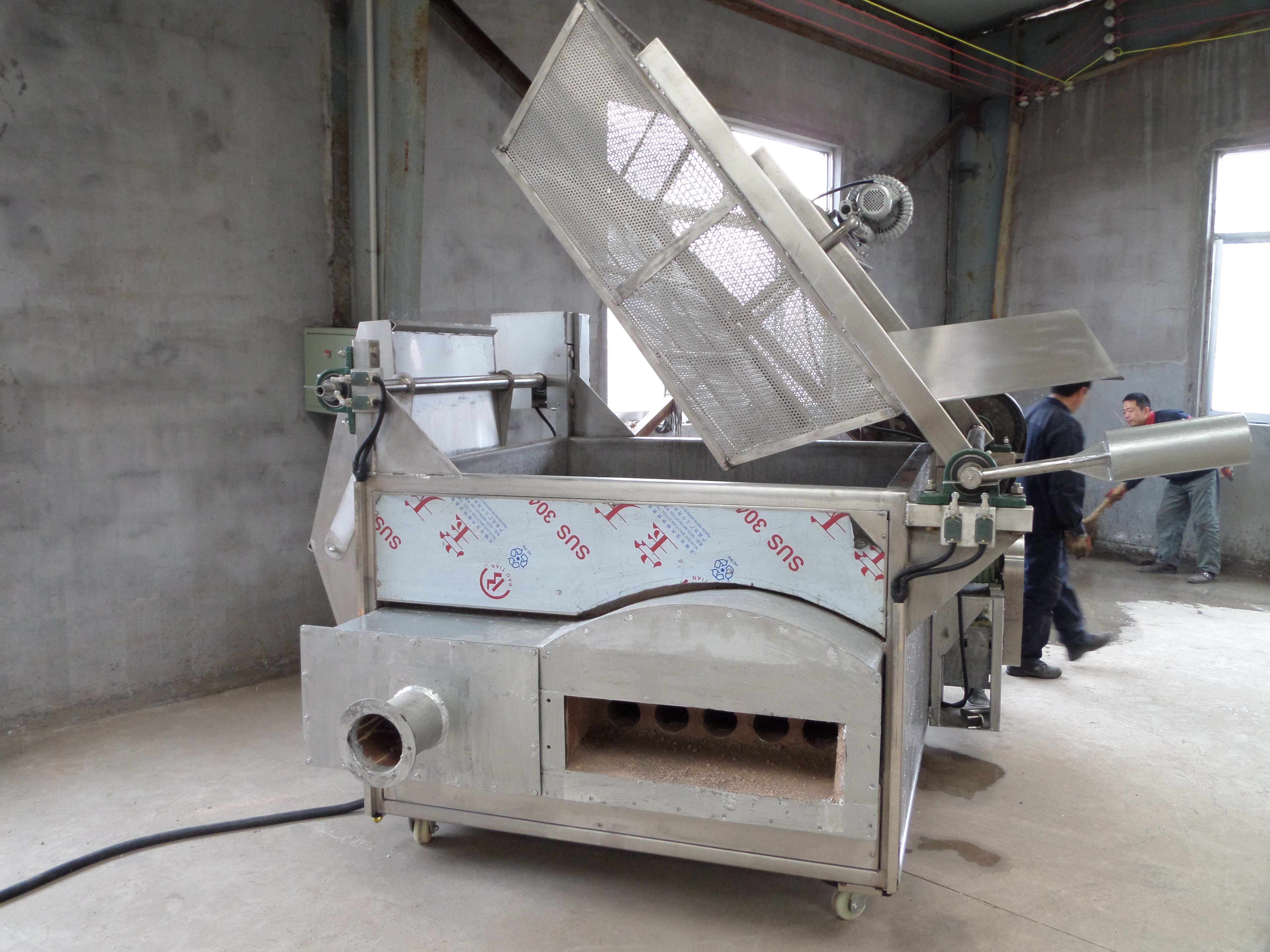 魚豆腐專用油炸機(jī) 日昌半自動油炸圖片