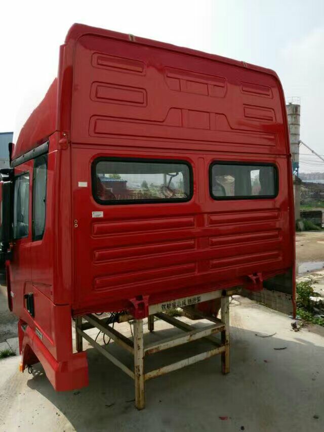 重汽T5G駕駛室，重汽T5G駕駛室價(jià)格，重汽T5G駕駛室批發(fā)