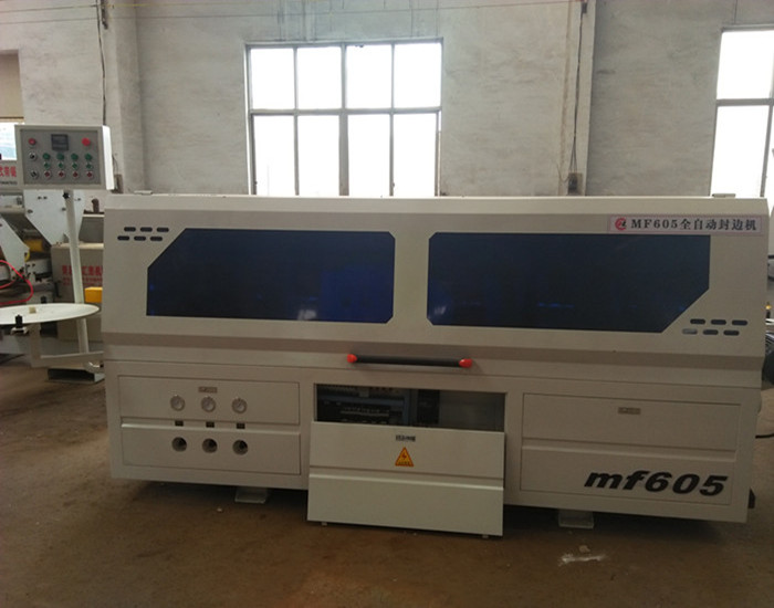 直線封邊機(jī)圖片