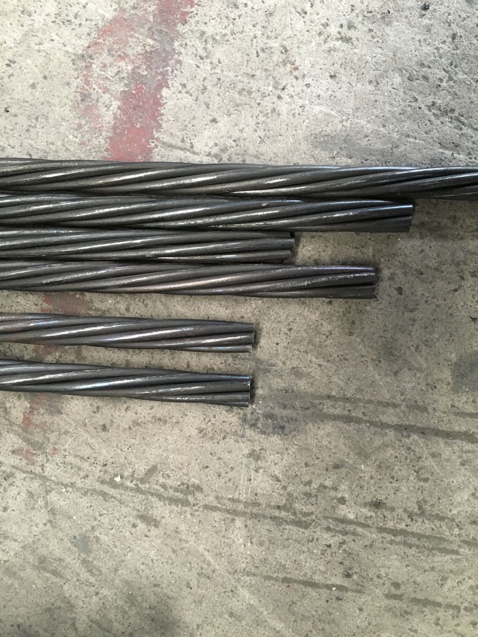 預(yù)應(yīng)力混凝土用鋼絞線 預(yù)應(yīng)力混凝土用鋼絞線1860Mpa 1X7(15.2MM)