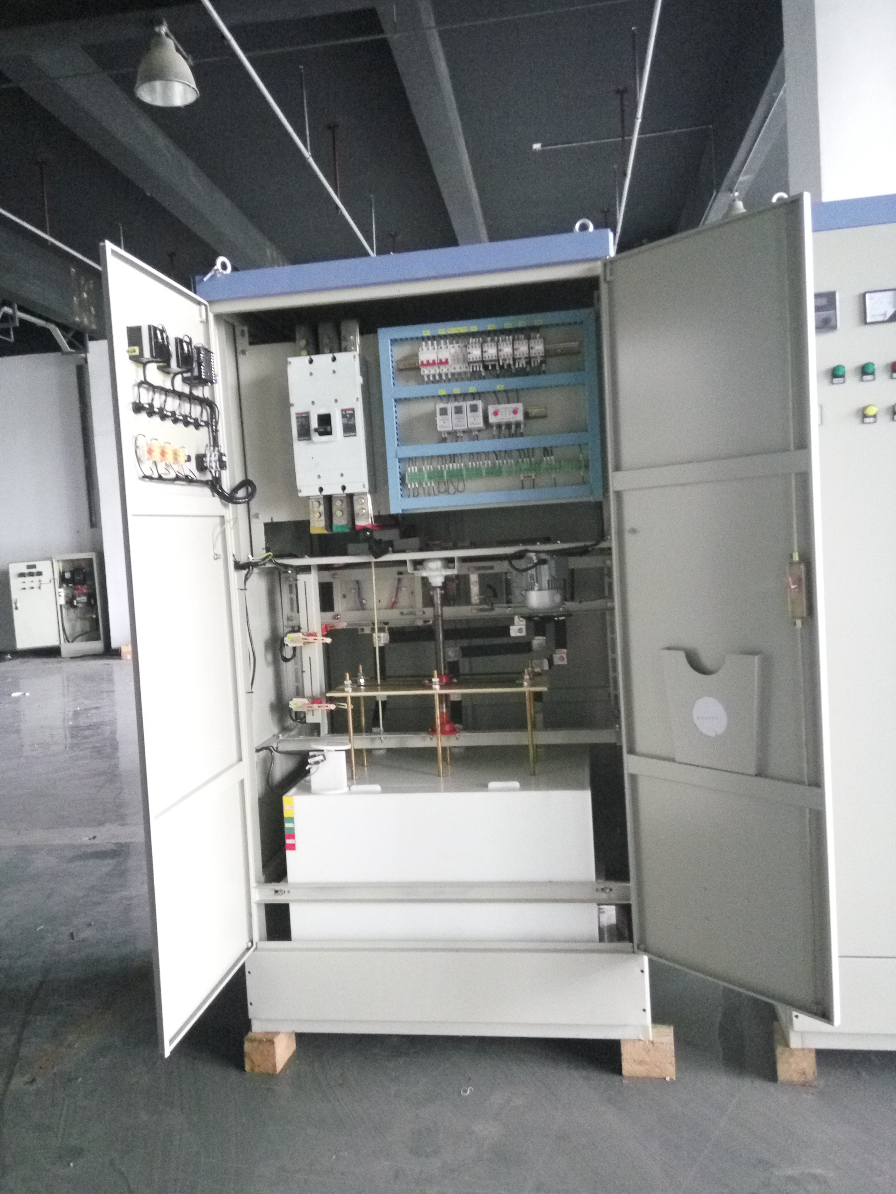 繞線電機(jī)啟動(dòng)柜圖片/繞線電機(jī)啟動(dòng)柜樣板圖 (1)
