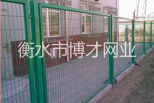 圈地圍欄網(wǎng)圖片/圈地圍欄網(wǎng)樣板圖 (2)
