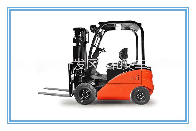 四支點(diǎn)電動叉車圖片