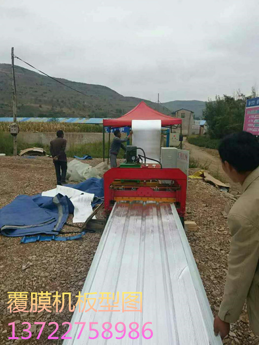 河北廠家現(xiàn)貨銷售彩鋼壓瓦機，彩鋼覆膜機，各種冷彎設(shè)備及配件