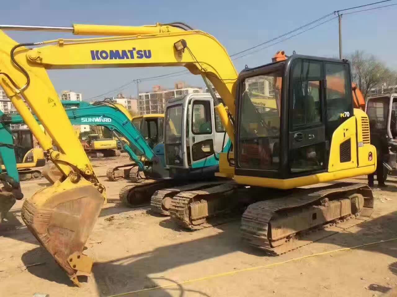 昆山功浩轉(zhuǎn)讓小松70-8二手挖機(jī)圖片
