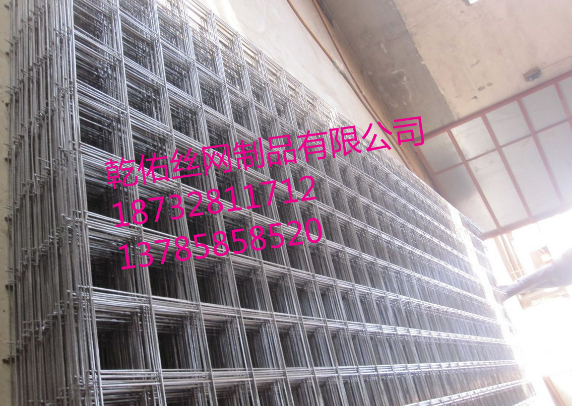 安平鍍鋅網(wǎng)片生產(chǎn)廠家經(jīng)銷商批發(fā)