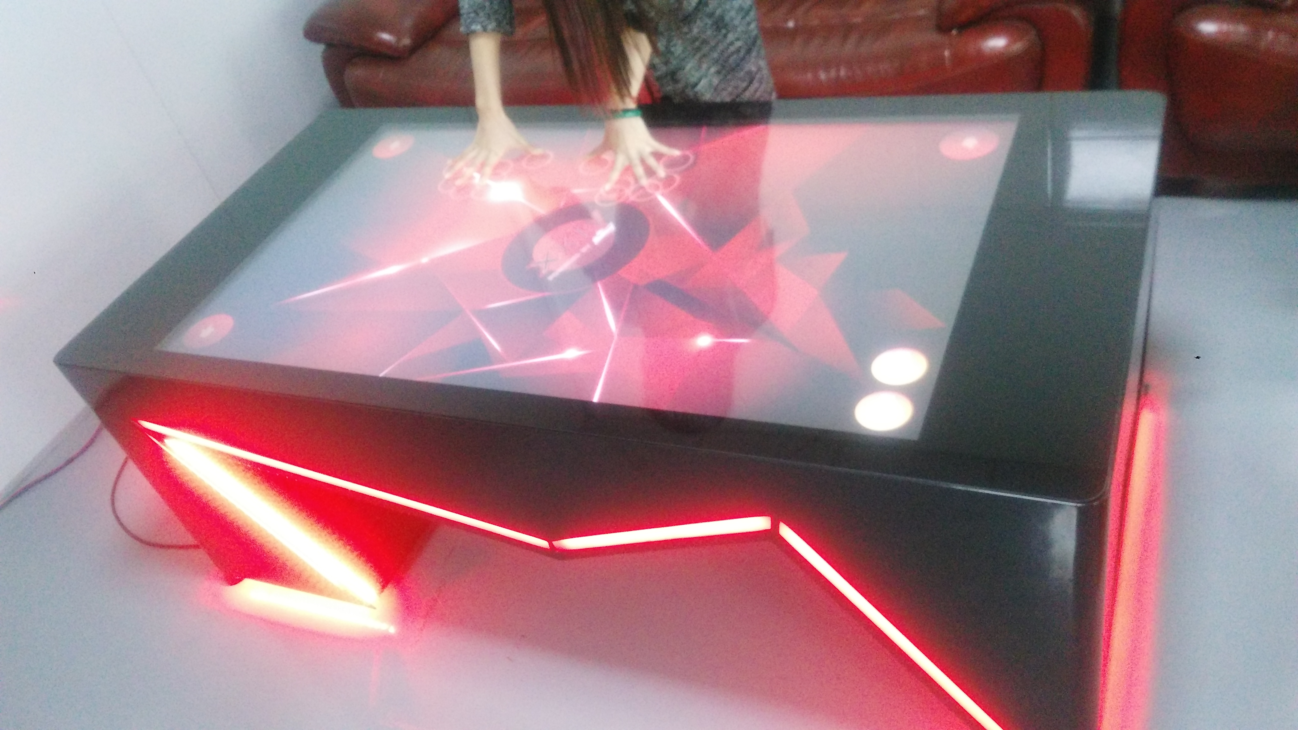 43寸多點觸控茶幾式電容觸摸屏圖片/43寸多點觸控茶幾式電容觸摸屏樣板圖 (3)