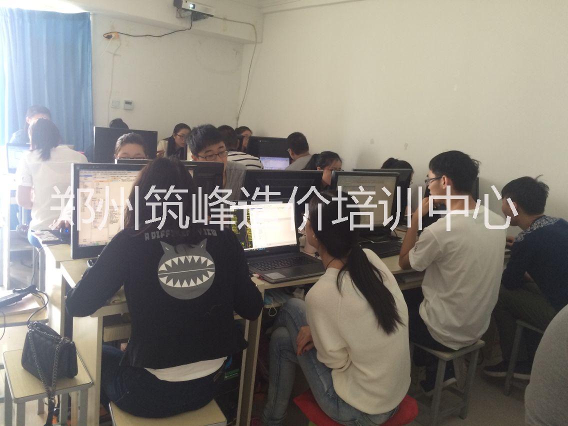 廣聯(lián)達(dá)軟件培訓(xùn)及實(shí)操圖片