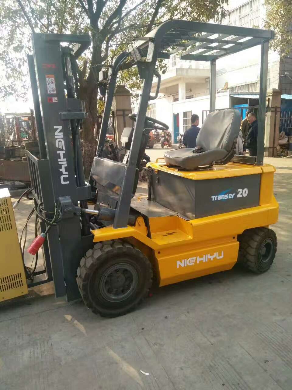 二手內(nèi)燃叉車 二手電動(dòng)叉車圖片
