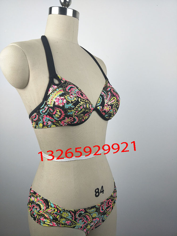 比基尼 泳衣圖片