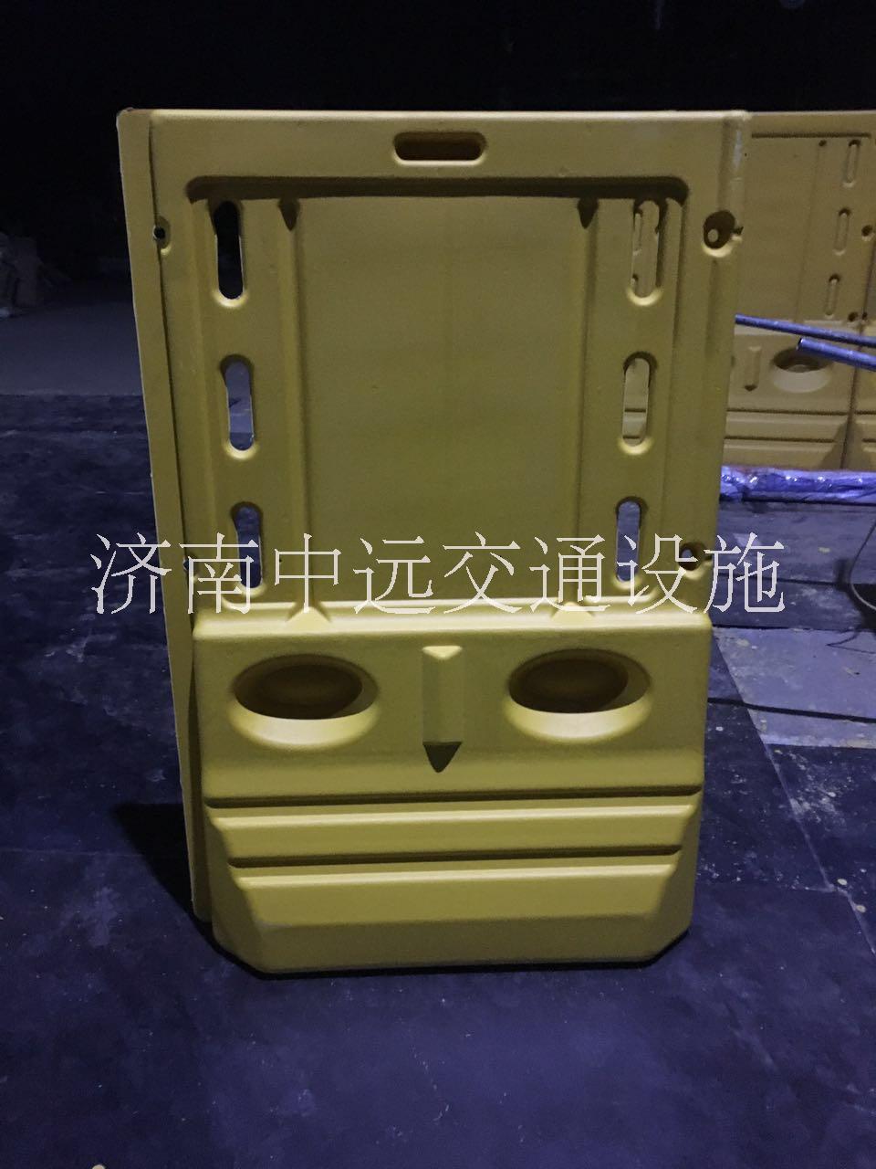 甘肅圍擋 注水圍擋價(jià)格，注水圍擋哪家好