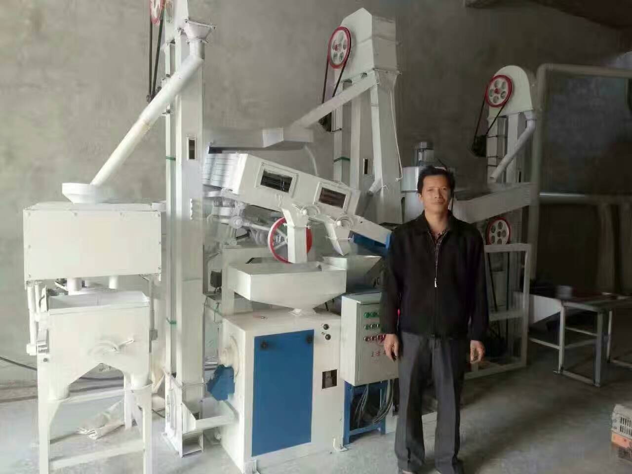 供應(yīng)全國打米機圖片/供應(yīng)全國打米機樣板圖 (4)