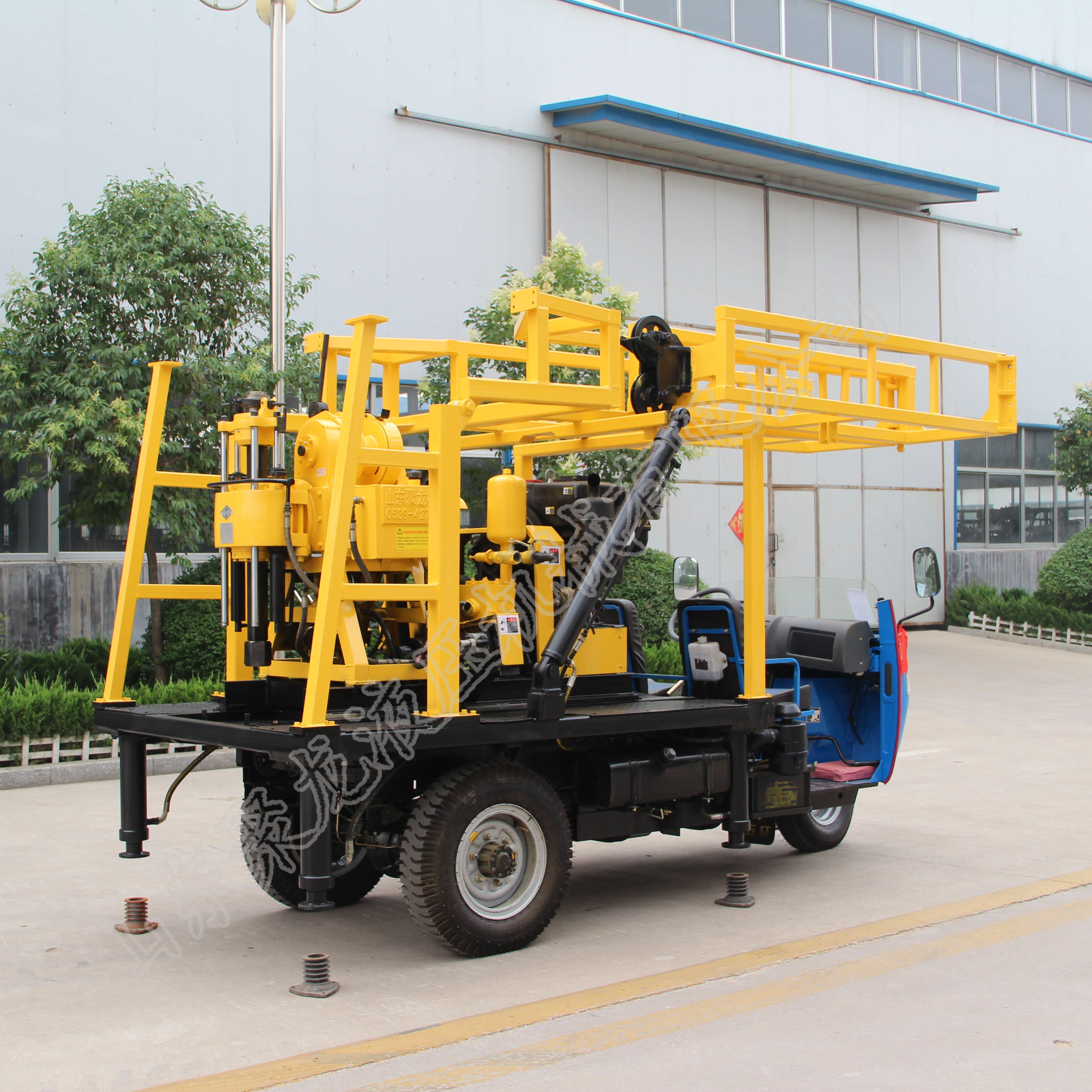 車載鉆機(jī)圖片/車載鉆機(jī)樣板圖 (2)