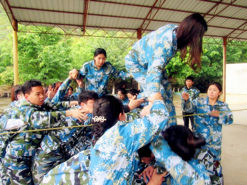 拓展培訓(xùn)圖片/拓展培訓(xùn)樣板圖 (2)