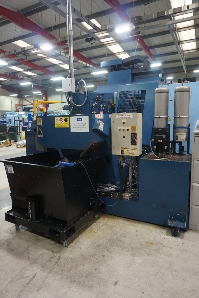 松浦雙工位五軸聯(lián)動立式加工中心圖片