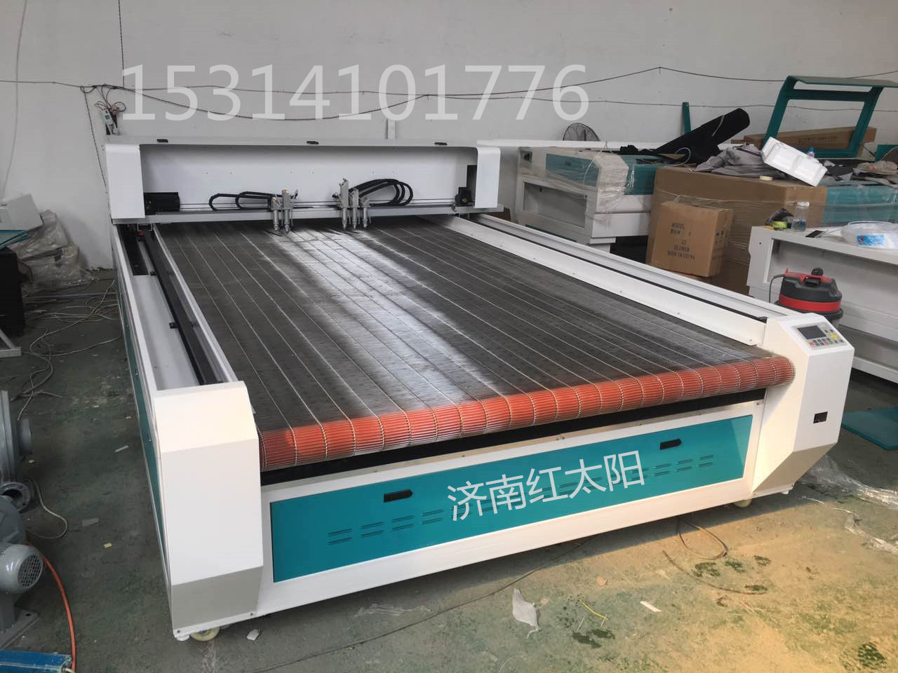 真皮座椅自動裁剪機,真皮座椅裁皮 激光切割機