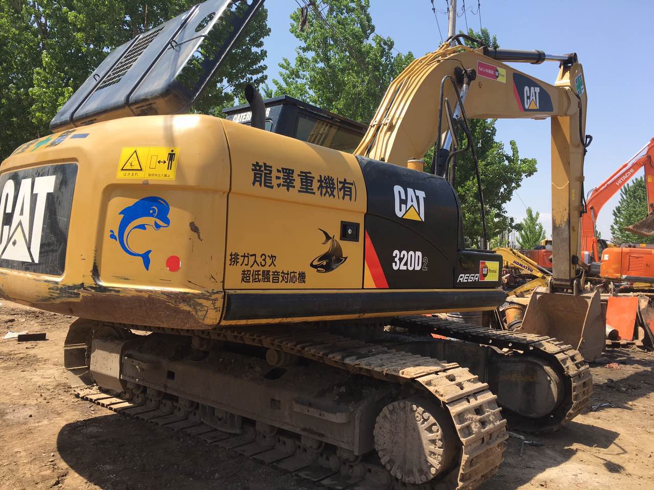 卡特320D2二手挖掘機全國包送，質保1年，手續(xù)齊全
