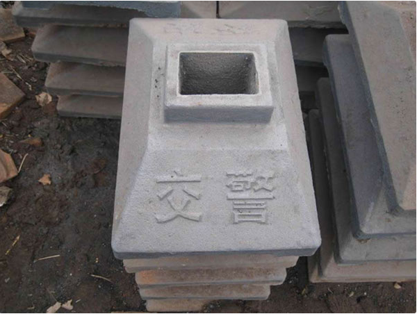 道路護(hù)欄底座圖片/道路護(hù)欄底座樣板圖 (3)