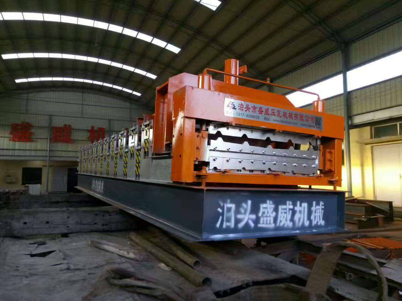 900雙層壓瓦機(jī)圖片/900雙層壓瓦機(jī)樣板圖 (3)