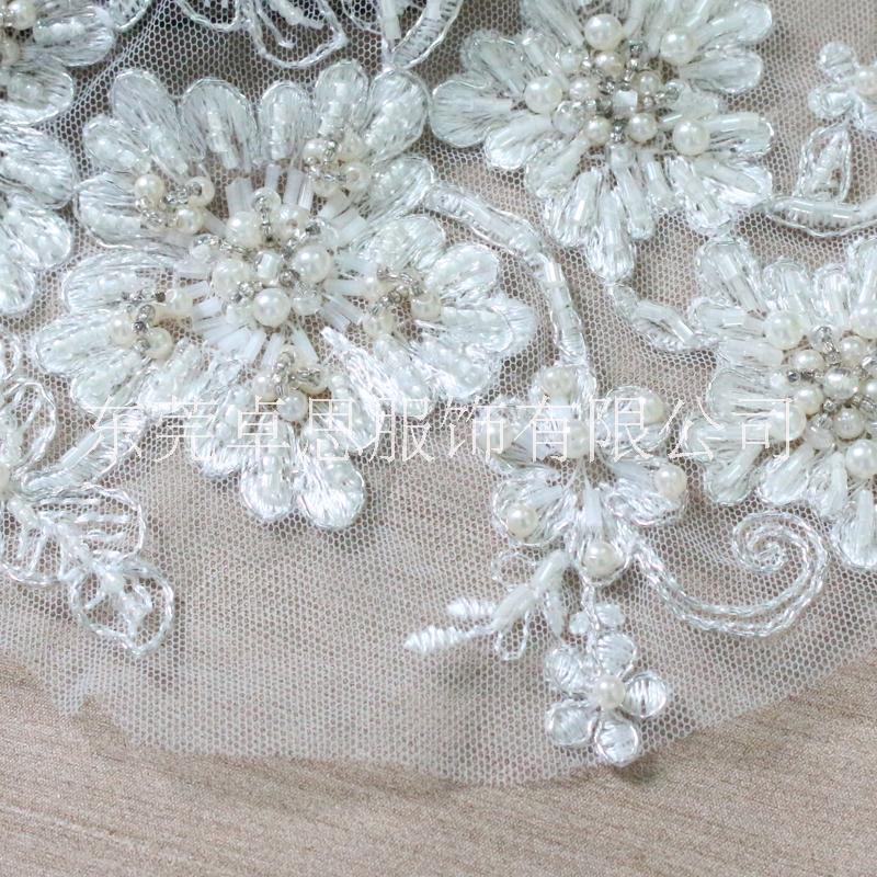 【卓思】廠家直銷*現(xiàn)貨蕾絲繡花訂珠花朵，時(shí)尚婚紗禮服面料 廠家直銷*蕾絲繡花訂珠花朵