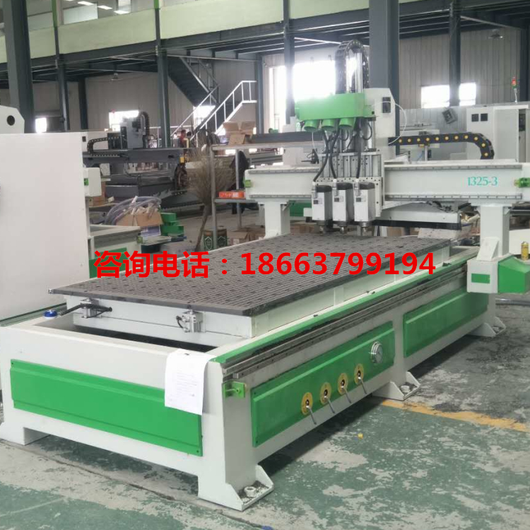 三工序數(shù)控開開料機(jī)圖片