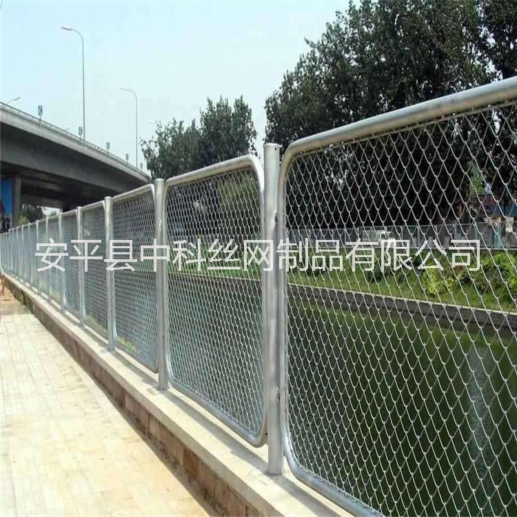 熱鍍鋅勾花網(wǎng)  邊坡防護(hù)網(wǎng)圖片/熱鍍鋅勾花網(wǎng)  邊坡防護(hù)網(wǎng)樣板圖 (3)