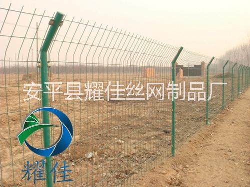 雙邊護欄網(wǎng)圖片/雙邊護欄網(wǎng)樣板圖 (2)