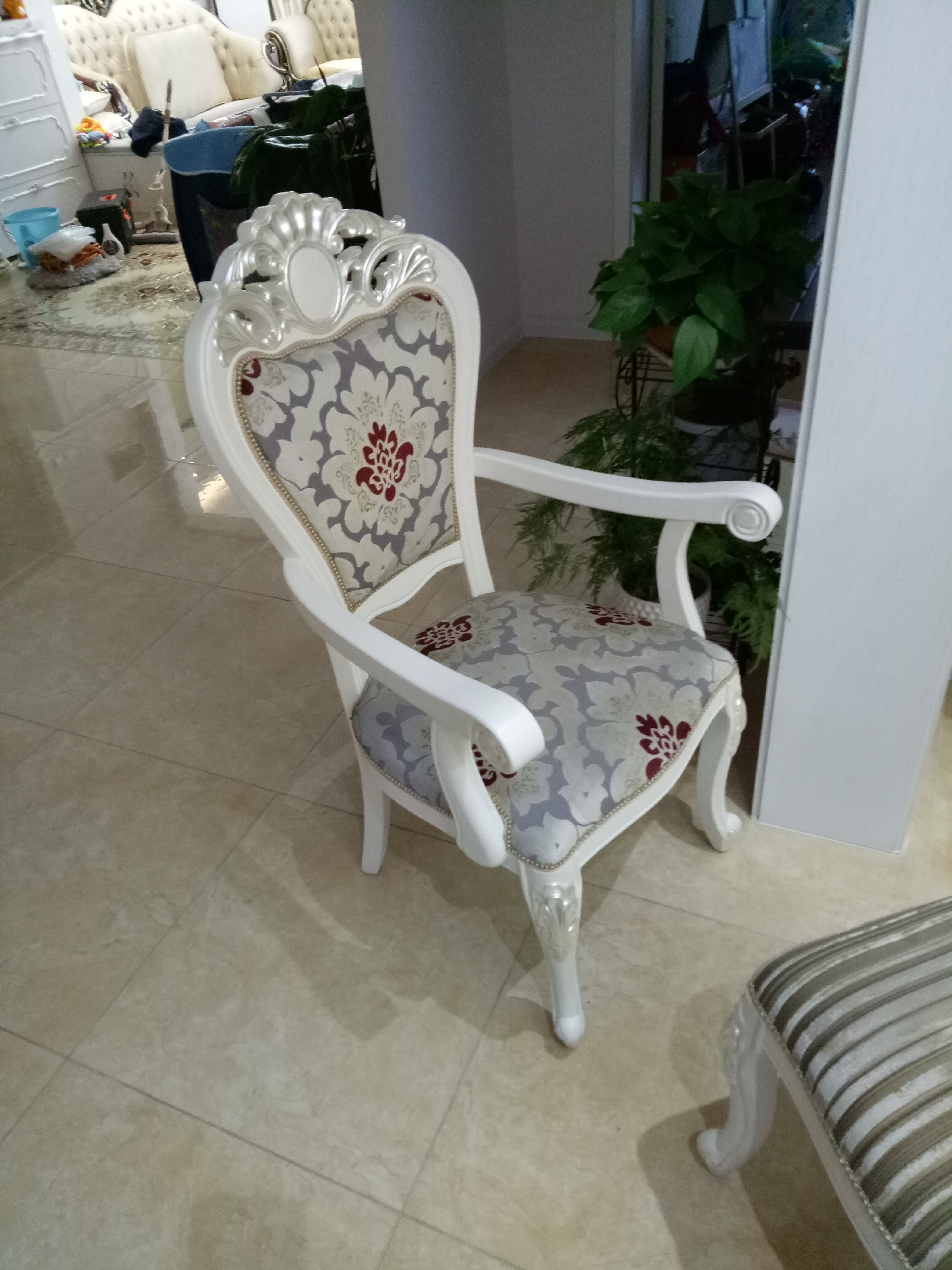 青島專業(yè)清洗沙發(fā)，清洗餐椅圖片/青島專業(yè)清洗沙發(fā)，清洗餐椅樣板圖 (4)