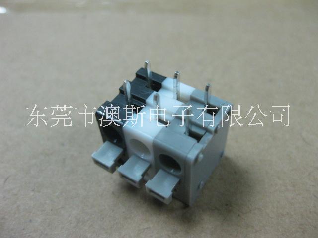 專業(yè)生產(chǎn)免螺絲系列5.0MM間距接線端子FS1.5 免螺絲接線端子臺