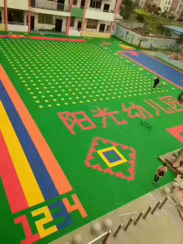 幼兒園塑膠地面 幼兒園 橡膠地板