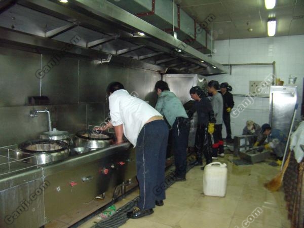 抽油煙機排煙道清洗 濟寧抽油煙機排煙道清洗